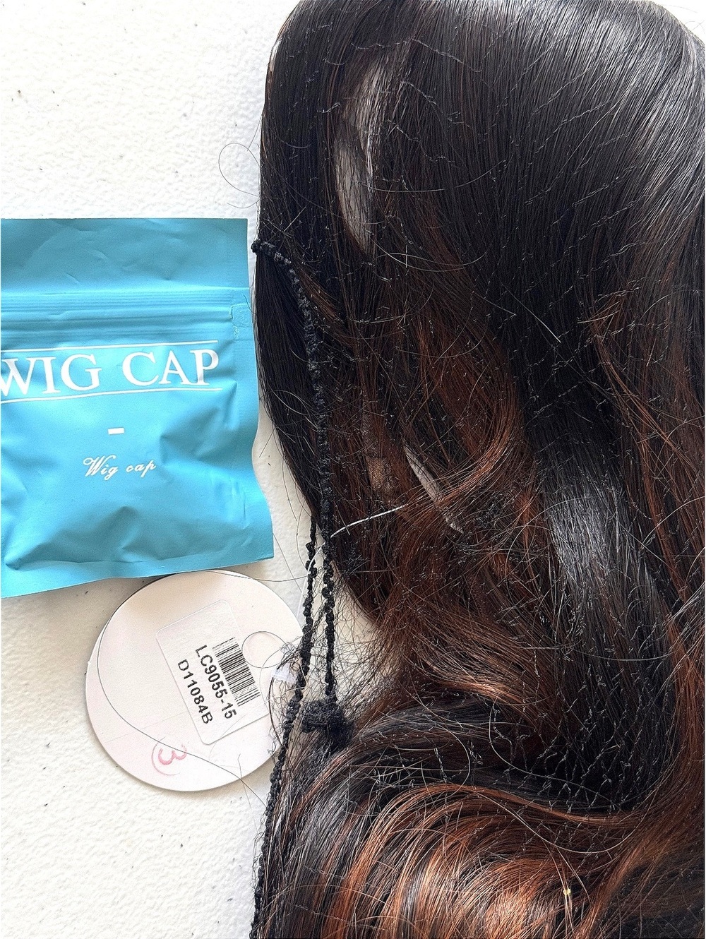 Kome LC9055-15 Synthetic Natural Wig (Est 24") Brown w/Lighter Brown New in Pack